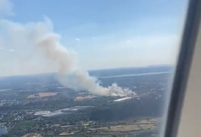 Експлозија и пожар кај аеродромот Хитроу: Се слушна детонација како бомба